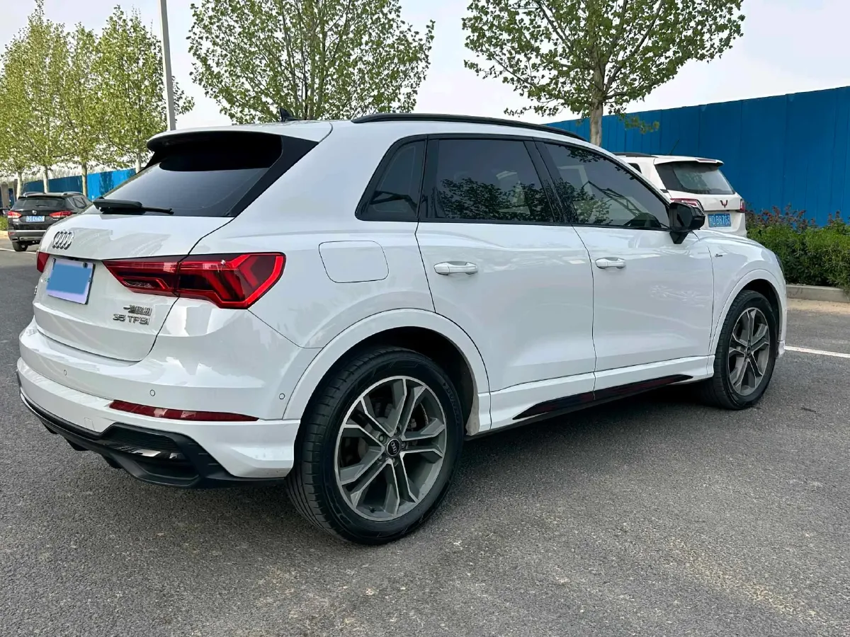 2023 Audi Q3 1.4T 150HP L4 7DCT,autocango,china used car exporter,china ev exporter,chinese used car exporter,chinese used ev exporter