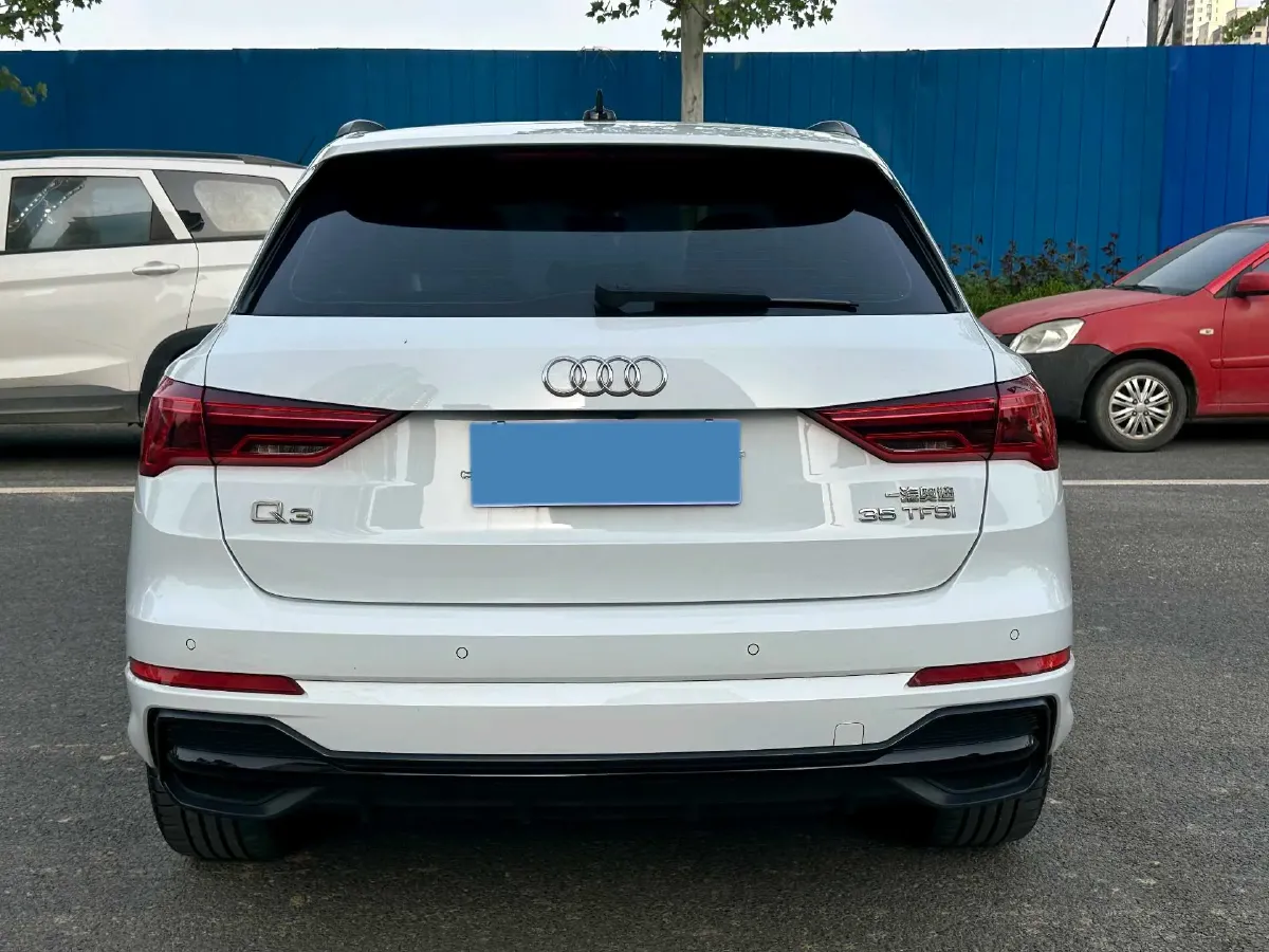 2023 Audi Q3 1.4T 150HP L4 7DCT,autocango,china used car exporter,china ev exporter,chinese used car exporter,chinese used ev exporter