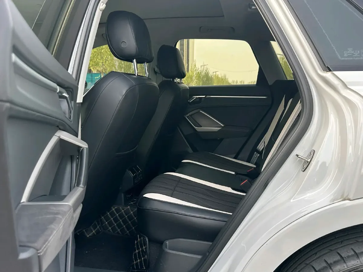 2023 Audi Q3 1.4T 150HP L4 7DCT,autocango,china used car exporter,china ev exporter,chinese used car exporter,chinese used ev exporter