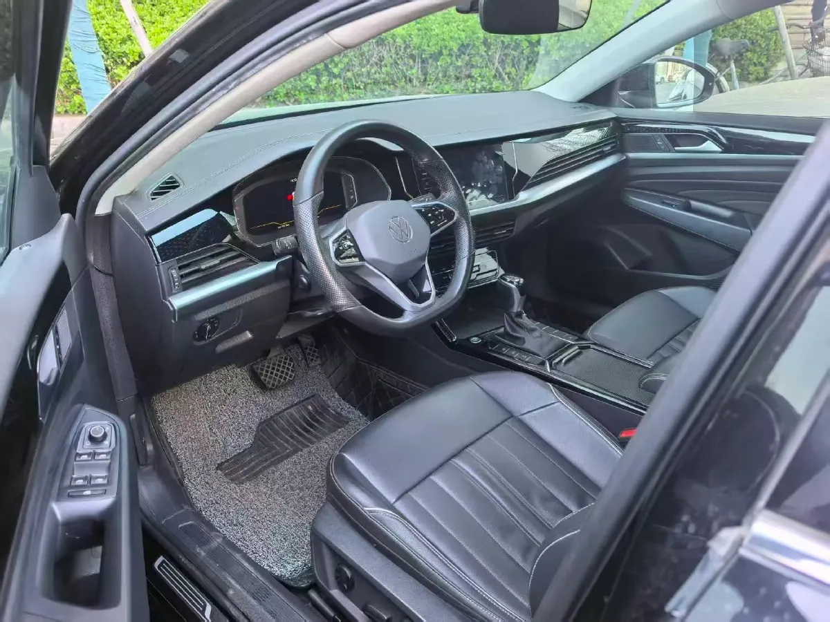 2023 Volkswagen Passat 2.0T 186HP L4 7DCT,autocango,china used car exporter,china ev exporter,chinese used car exporter,chinese used ev exporter