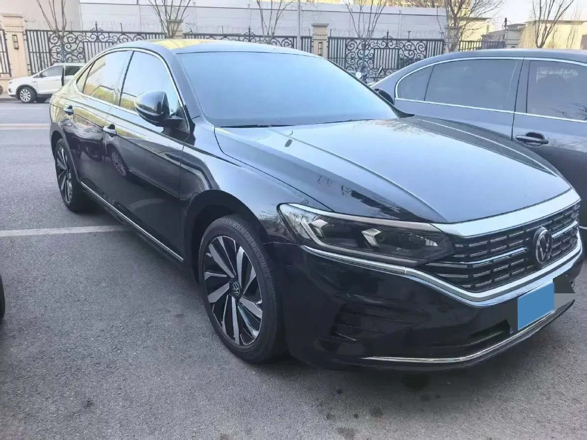 2023 Volkswagen Passat 2.0T 186HP L4 7DCT,autocango,china used car exporter,china ev exporter,chinese used car exporter,chinese used ev exporter