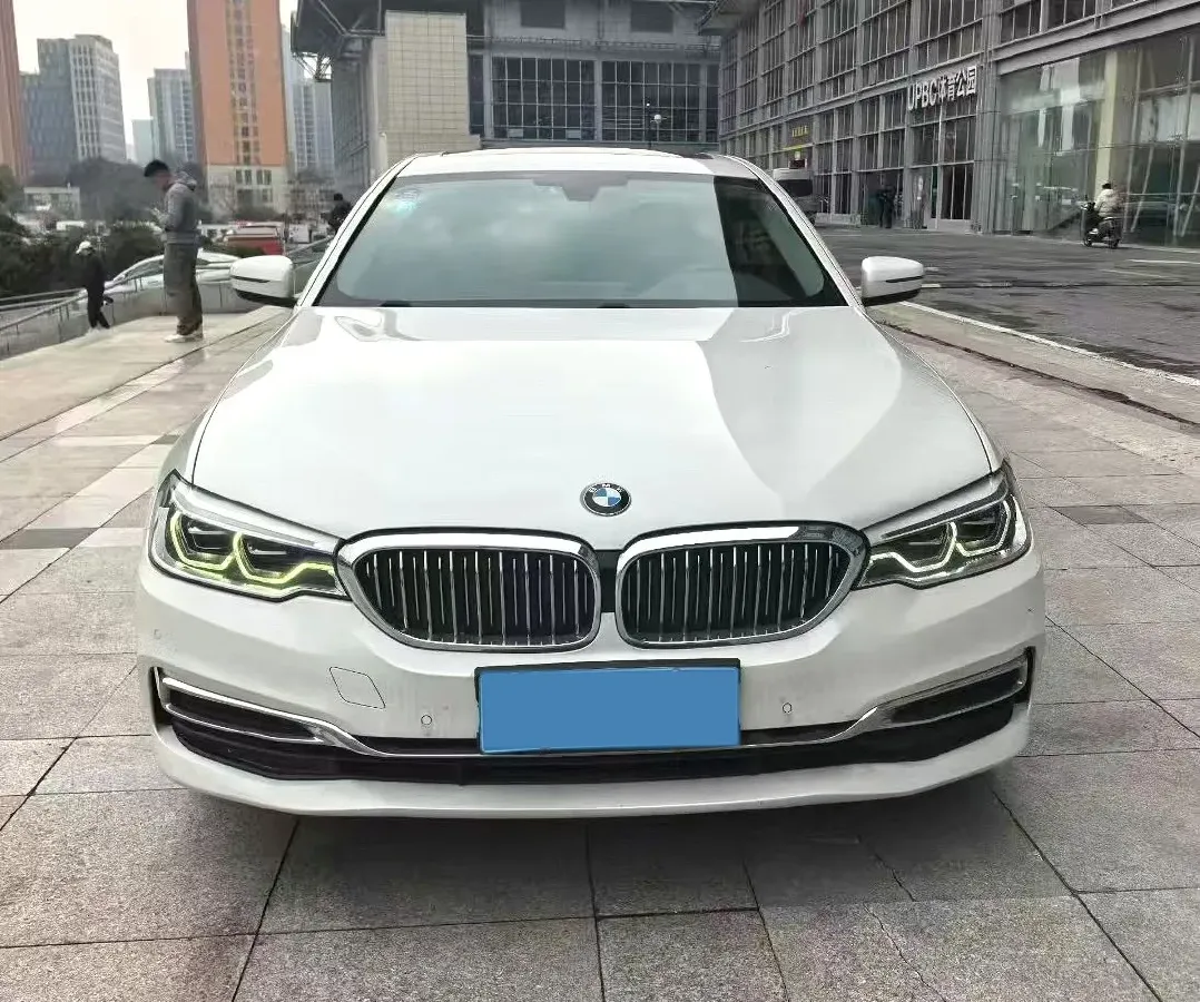 2020 BMW 5 Series 2.0T 252HP L4 8AT,autocango,china used car exporter,china ev exporter,chinese used car exporter,chinese used ev exporter