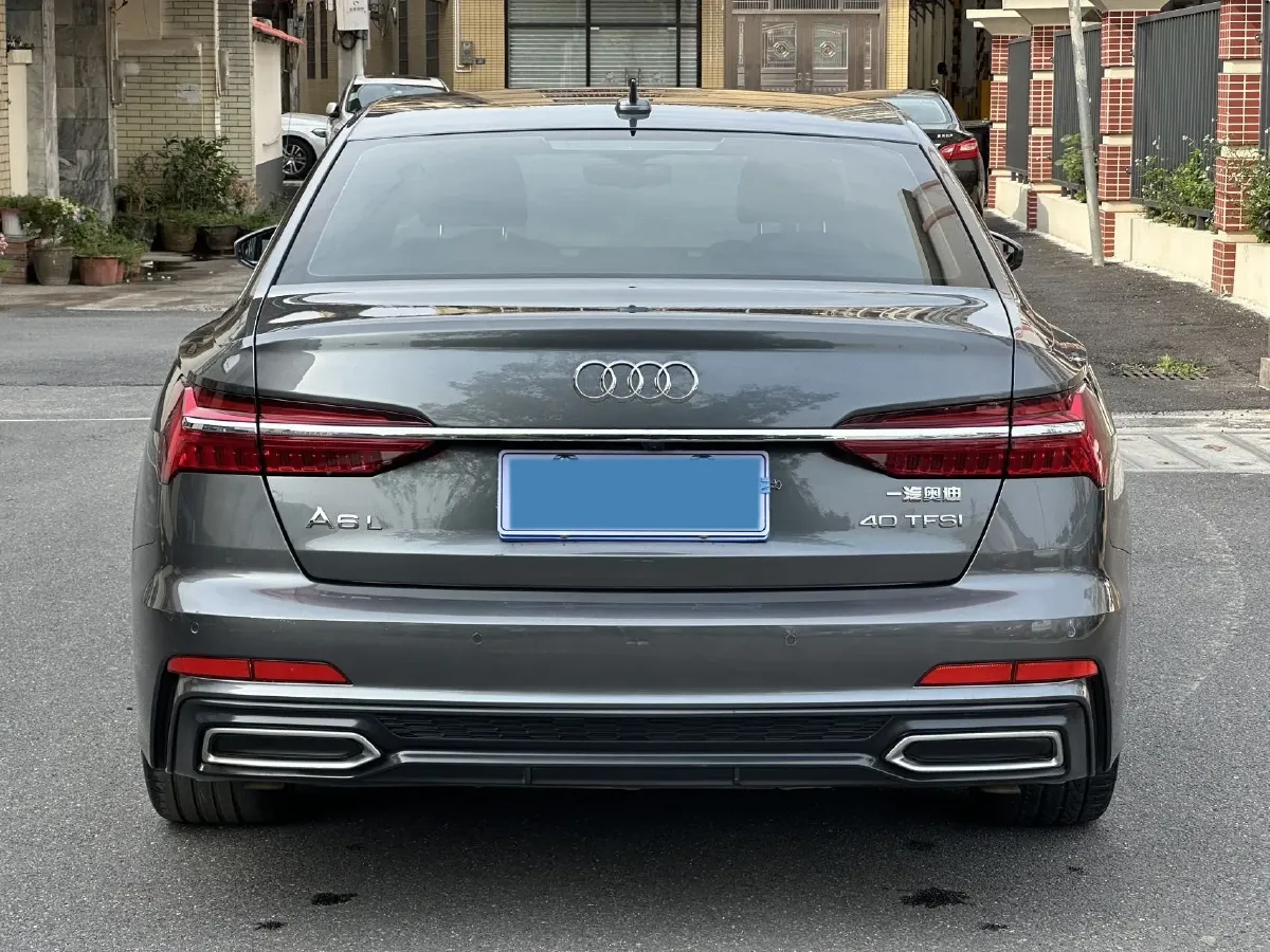 2020 Audi A6L 2.0T 190HP L4 7DCT,autocango,china used car exporter,china ev exporter,chinese used car exporter,chinese used ev exporter