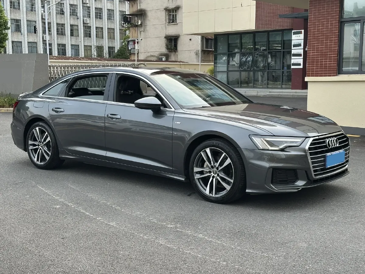 2020 Audi A6L 2.0T 190HP L4 7DCT,autocango,china used car exporter,china ev exporter,chinese used car exporter,chinese used ev exporter