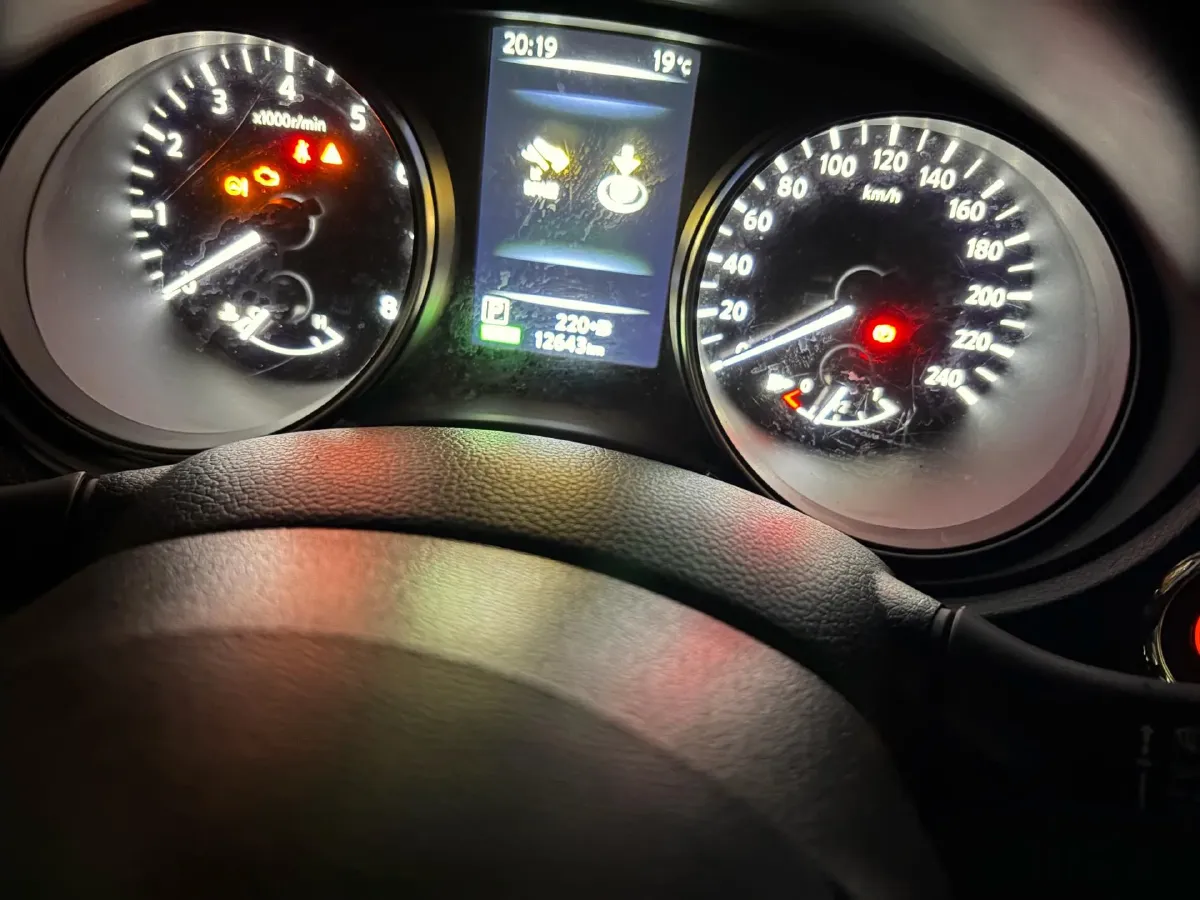 2022 Nissan Qashqai 2.0L 151HP L4 CVT,autocango,china used car exporter,china ev exporter,chinese used car exporter,chinese used ev exporter