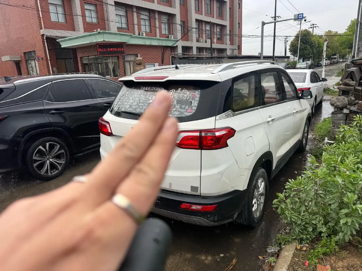 2018 WuLing HongGuang S3 1.5L 112HP L4 6MT,autocango,china used car exporter,china ev exporter,chinese used car exporter,chinese used ev exporter