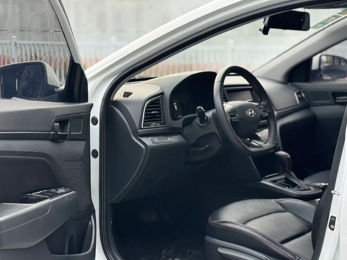 2018 Hyundai Elantra 1.4T 130HP L4 7DCT,autocango,china used car exporter,china ev exporter,chinese used car exporter,chinese used ev exporter