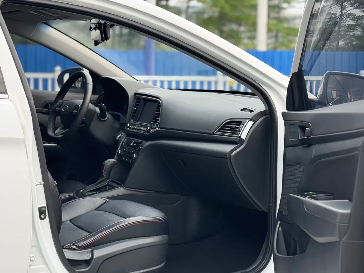 2018 Hyundai Elantra 1.4T 130HP L4 7DCT,autocango,china used car exporter,china ev exporter,chinese used car exporter,chinese used ev exporter