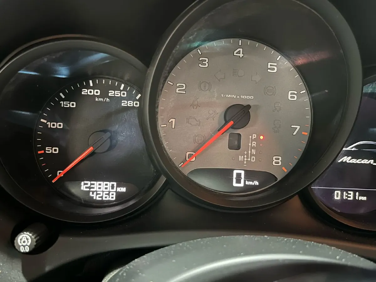 2018 Porsche Macan 3.0T 354HP V6 7DCT,autocango,china used car exporter,china ev exporter,chinese used car exporter,chinese used ev exporter