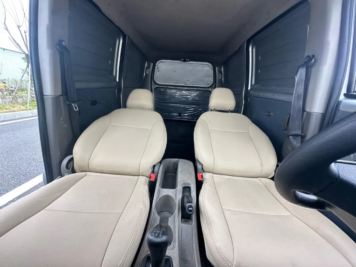 2019 WuLing RongGuang V 1.5L 112HP L4 5MT,autocango,china used car exporter,china ev exporter,chinese used car exporter,chinese used ev exporter