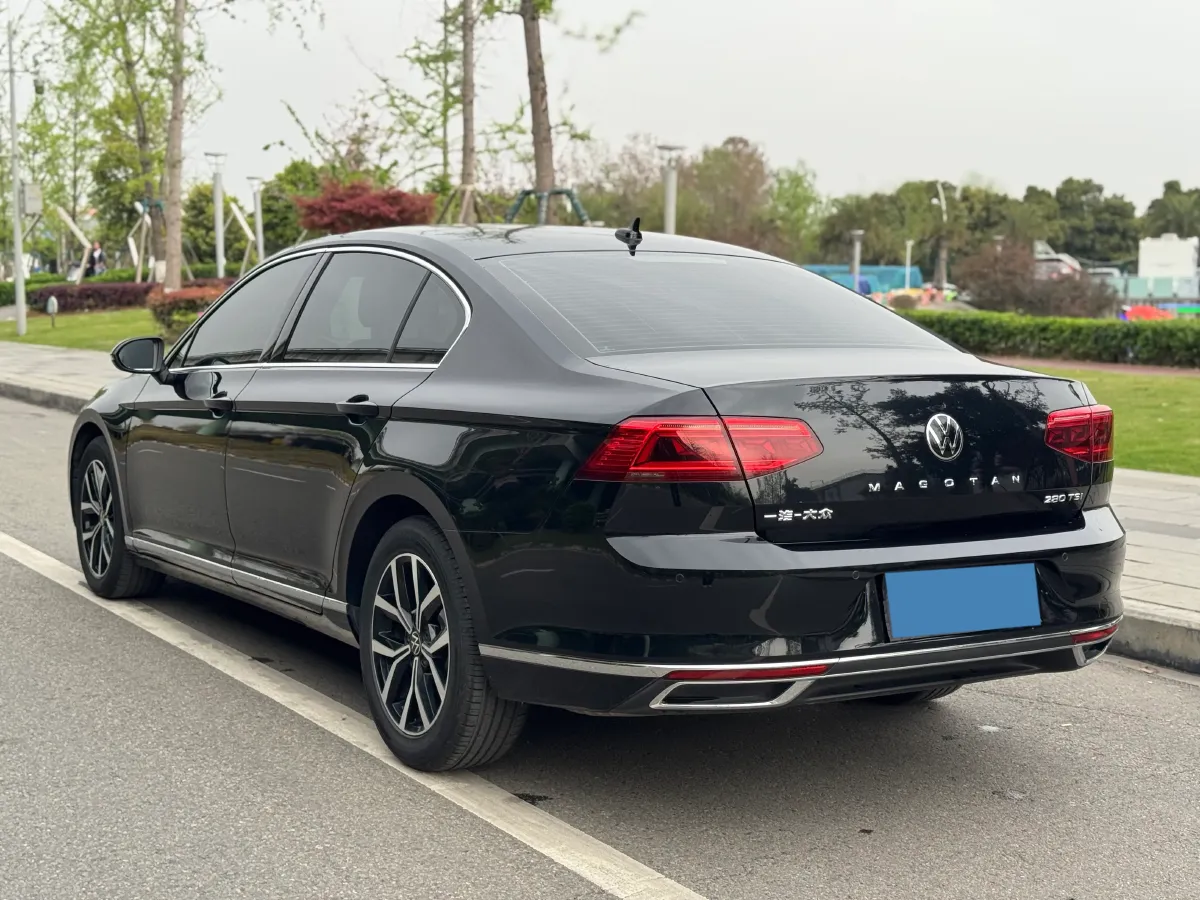 2020 Volkswagen Magotan 1.4T 150HP L4 7DCT,autocango,china used car exporter,china ev exporter,chinese used car exporter,chinese used ev exporter