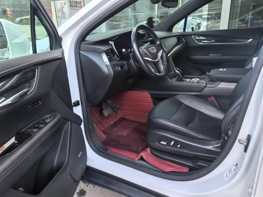 2021 Cadillac XT5 2.0T 237HP L4 9AT,autocango,china used car exporter,china ev exporter,chinese used car exporter,chinese used ev exporter