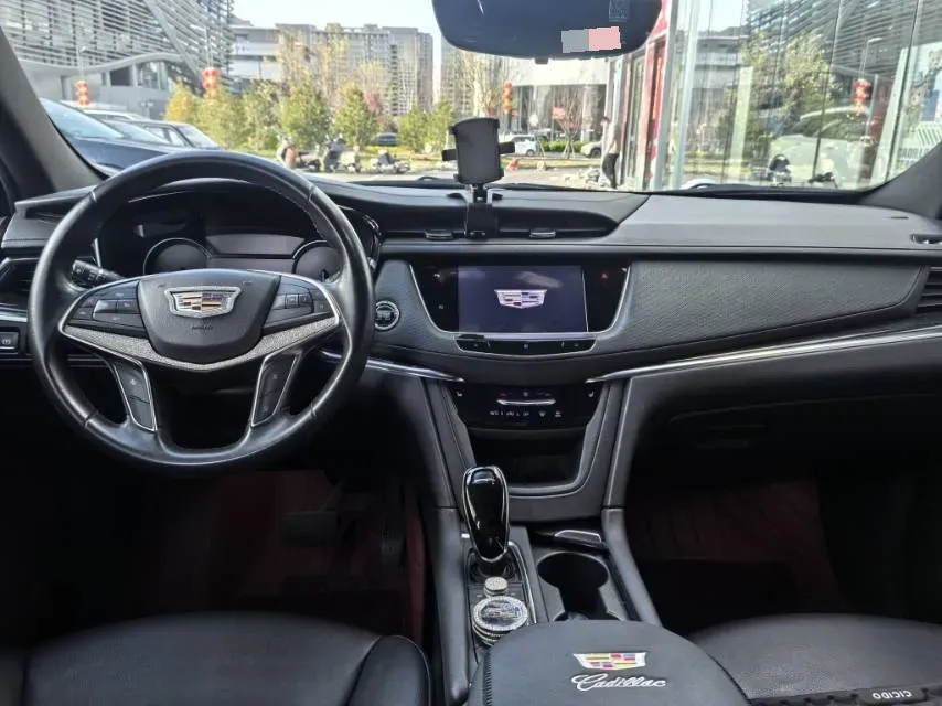 2021 Cadillac XT5 2.0T 237HP L4 9AT,autocango,china used car exporter,china ev exporter,chinese used car exporter,chinese used ev exporter