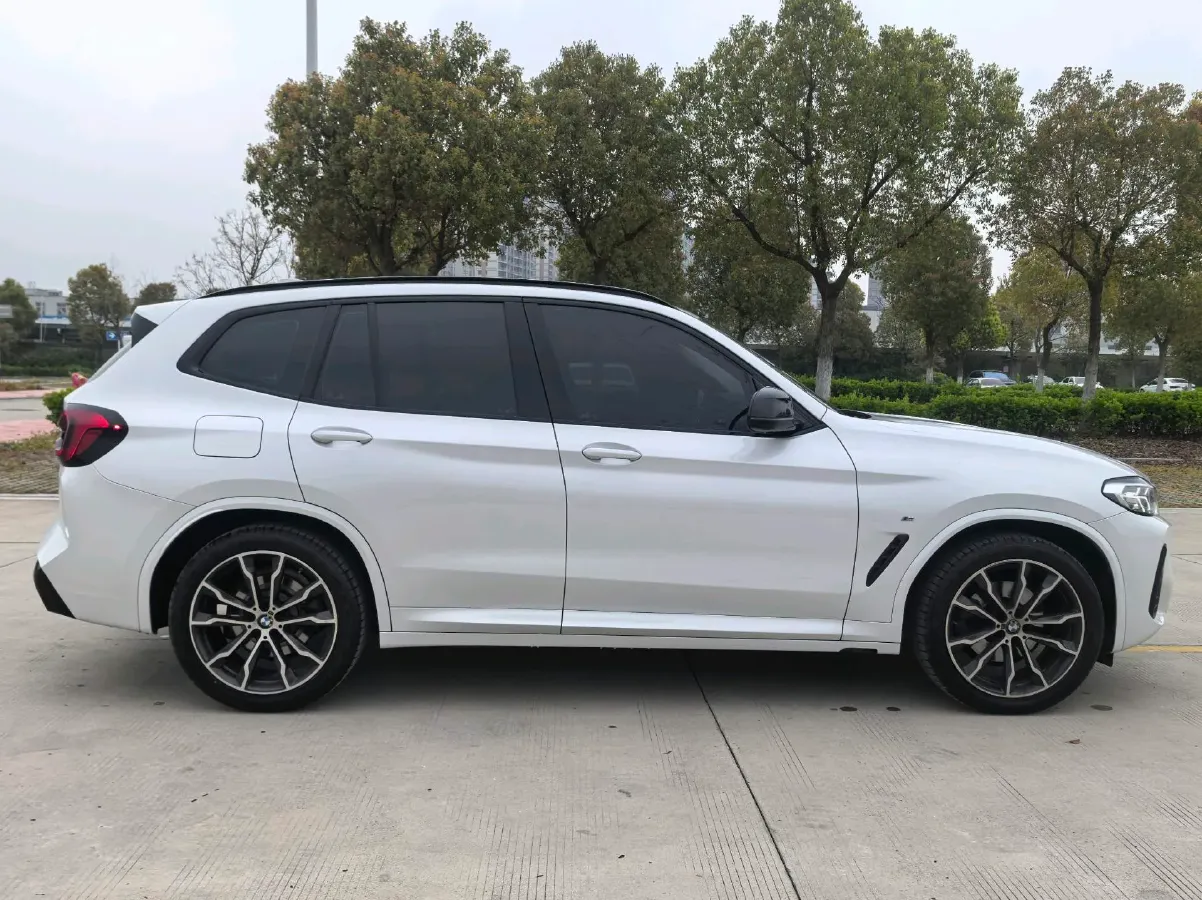 2022 BMW X3 2.0T 252HP L4 8AT,autocango,china used car exporter,china ev exporter,chinese used car exporter,chinese used ev exporter