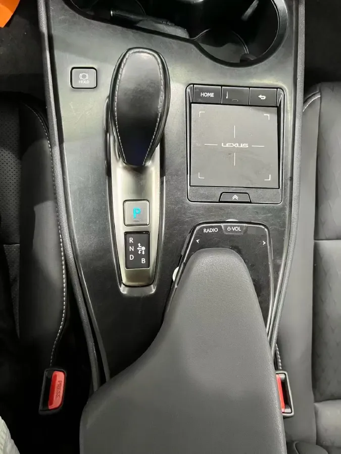 2020 Lexus UX BEV 54.35KWH,autocango,china used car exporter,china ev exporter,chinese used car exporter,chinese used ev exporter