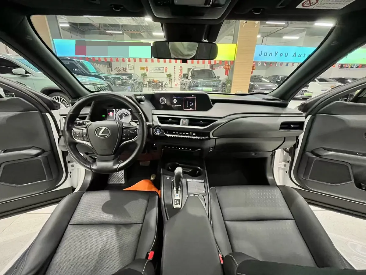 2020 Lexus UX BEV 54.35KWH,autocango,china used car exporter,china ev exporter,chinese used car exporter,chinese used ev exporter