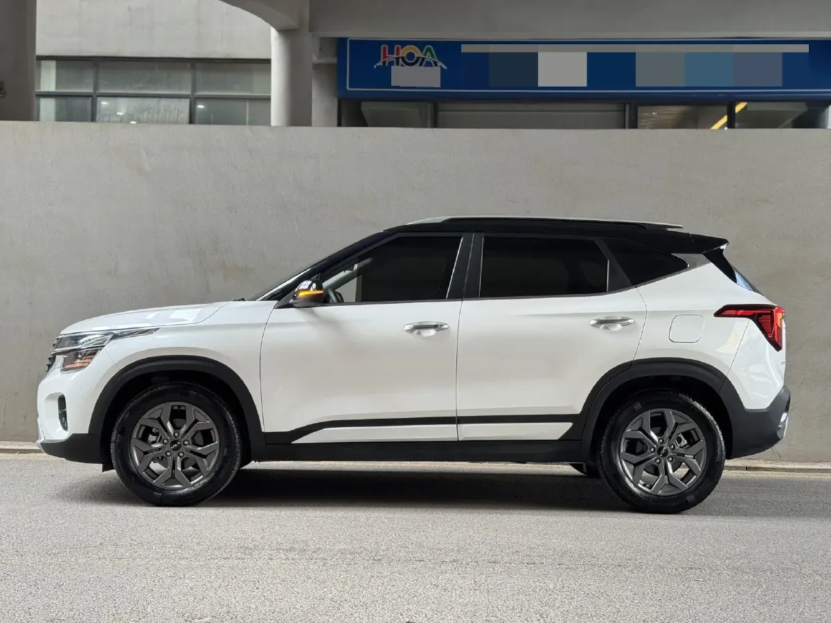 2023 Kia Seltos 1.5L 115HP L4 CVT,autocango,china used car exporter,china ev exporter,chinese used car exporter,chinese used ev exporter