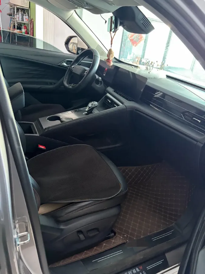 2023 Roewe RX5 1.5T 188HP L4 7DCT,autocango,china used car exporter,china ev exporter,chinese used car exporter,chinese used ev exporter