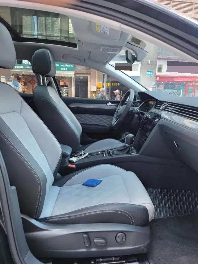 2023 Volkswagen Magotan 2.0T 186HP L4 7DCT,autocango,china used car exporter,china ev exporter,chinese used car exporter,chinese used ev exporter