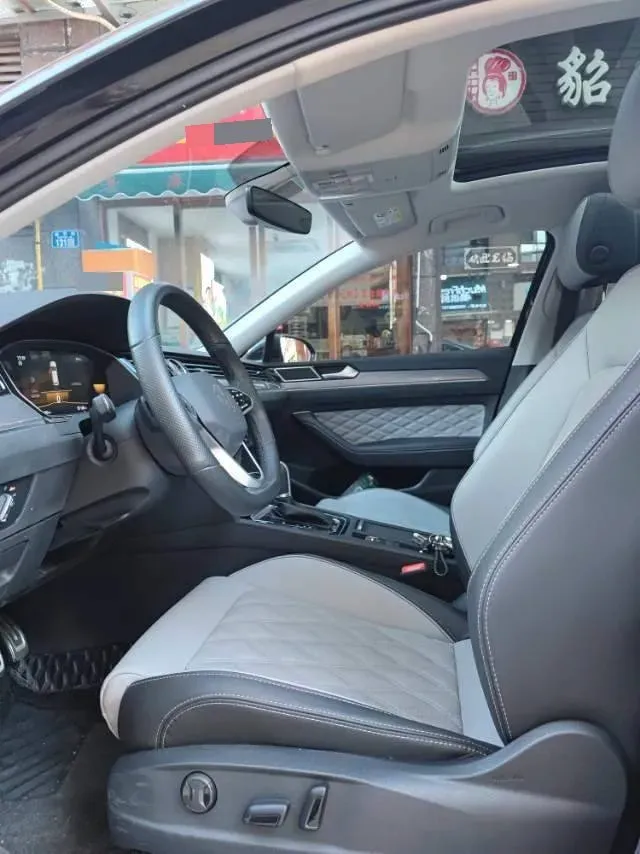 2023 Volkswagen Magotan 2.0T 186HP L4 7DCT,autocango,china used car exporter,china ev exporter,chinese used car exporter,chinese used ev exporter