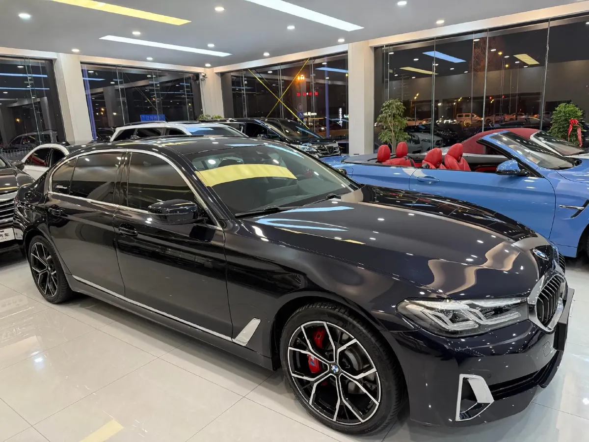 2021 BMW 5 Series 2.0T 184HP L4 8AT PHEV 17.7KWH,autocango,china used car exporter,china ev exporter,chinese used car exporter,chinese used ev exporter