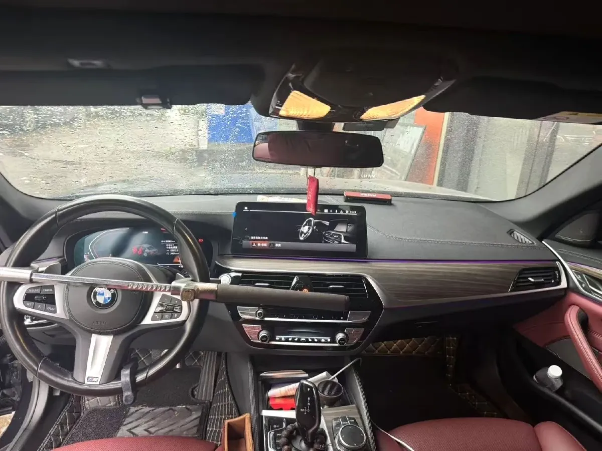 2022 BMW 5 Series 2.0T 252HP L4 8AT,autocango,china used car exporter,china ev exporter,chinese used car exporter,chinese used ev exporter