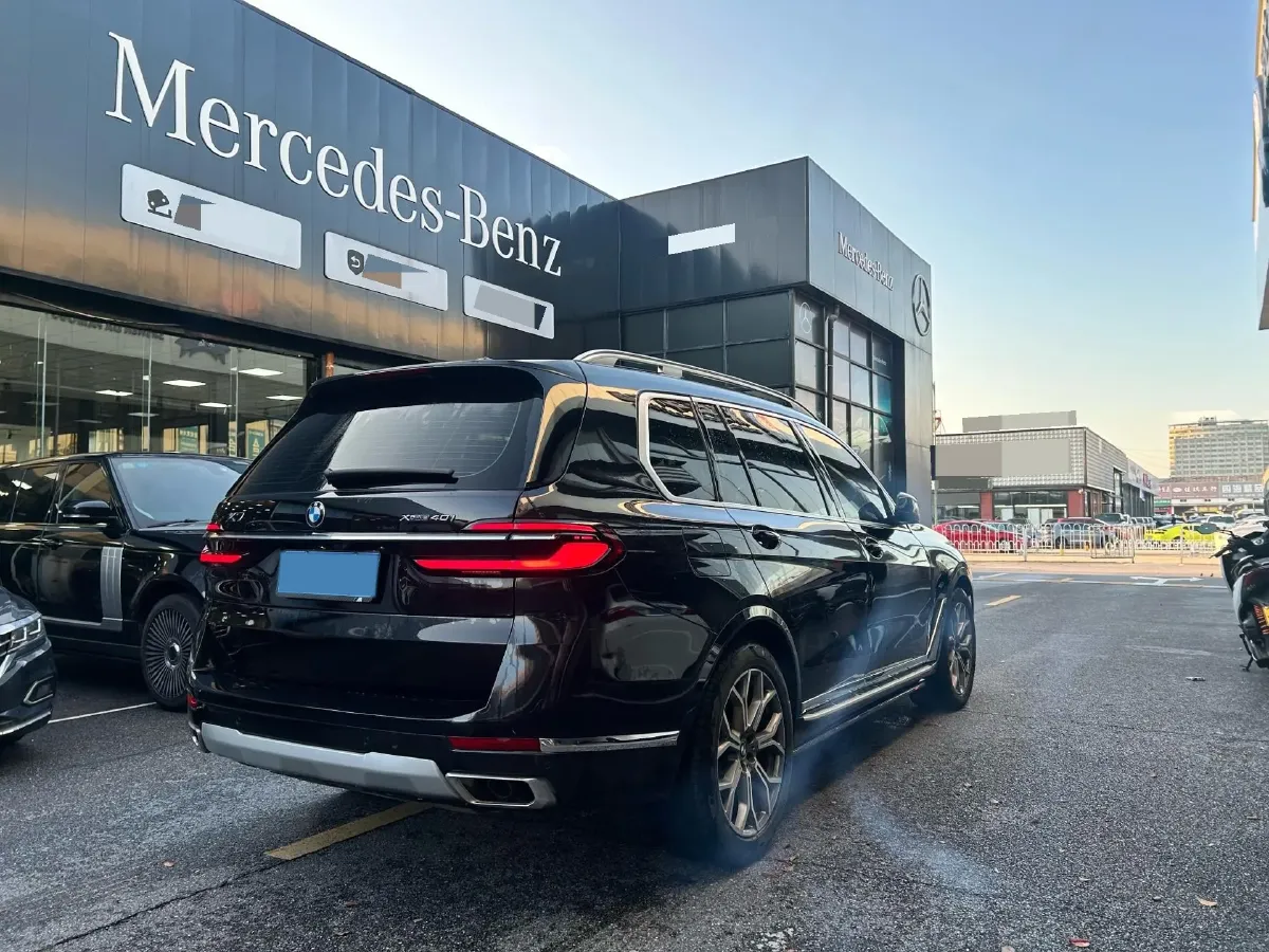 2023 BMW X7 3.0T 381HP L6 8AT,autocango,china used car exporter,china ev exporter,chinese used car exporter,chinese used ev exporter