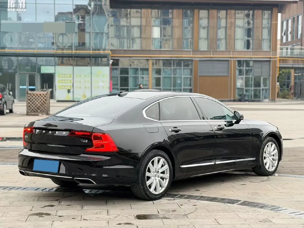 2020 Volvo S90 2.0T 190HP L4 8AT,autocango,china used car exporter,china ev exporter,chinese used car exporter,chinese used ev exporter