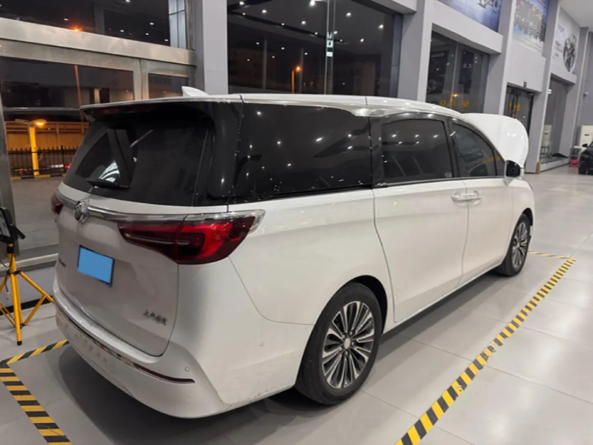 2022 Buick GL8 2.0T 237HP L4 9AT,autocango,china used car exporter,china ev exporter,chinese used car exporter,chinese used ev exporter