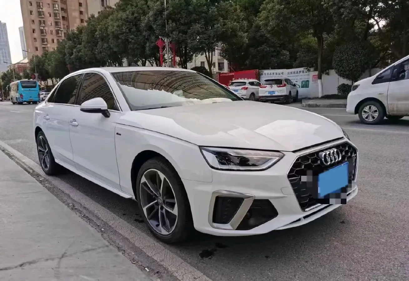 2020 Audi A4L 2.0T 190HP L4 7DCT,autocango,china used car exporter,china ev exporter,chinese used car exporter,chinese used ev exporter