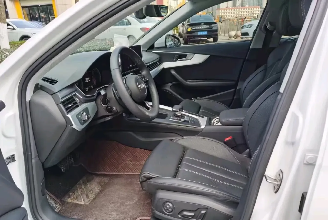 2020 Audi A4L 2.0T 190HP L4 7DCT,autocango,china used car exporter,china ev exporter,chinese used car exporter,chinese used ev exporter