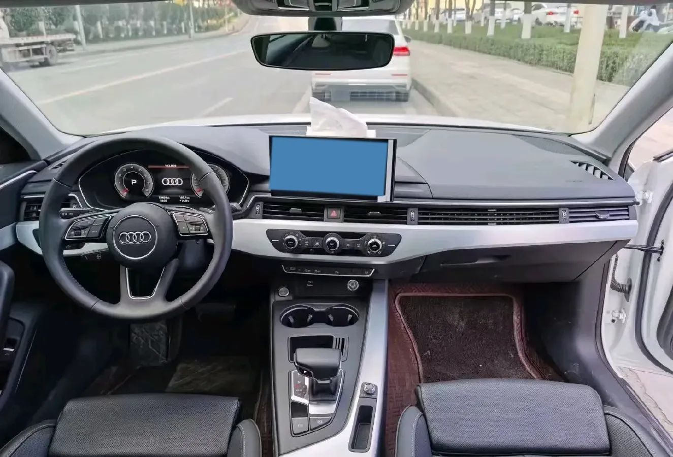 2020 Audi A4L 2.0T 190HP L4 7DCT,autocango,china used car exporter,china ev exporter,chinese used car exporter,chinese used ev exporter