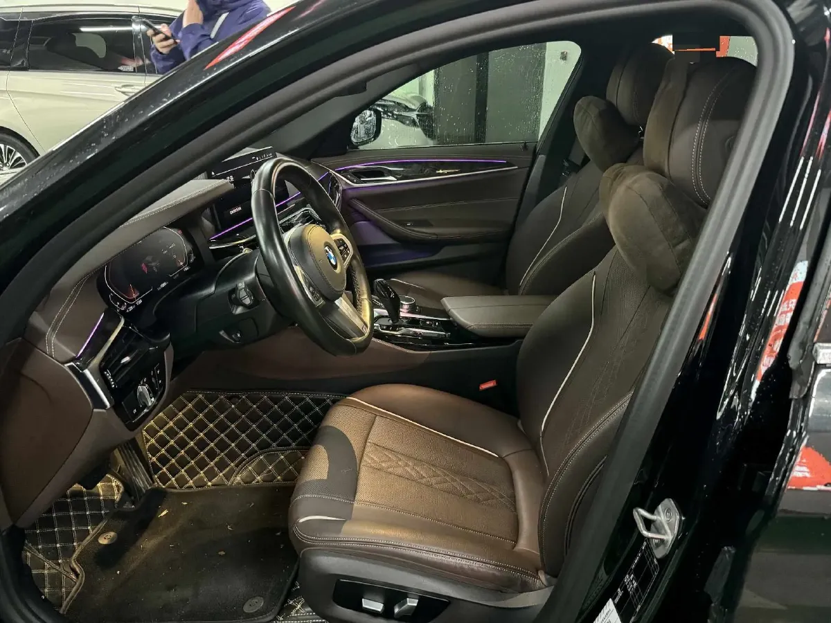 2021 BMW 5 Series 2.0T 184HP L4 8AT,autocango,china used car exporter,china ev exporter,chinese used car exporter,chinese used ev exporter