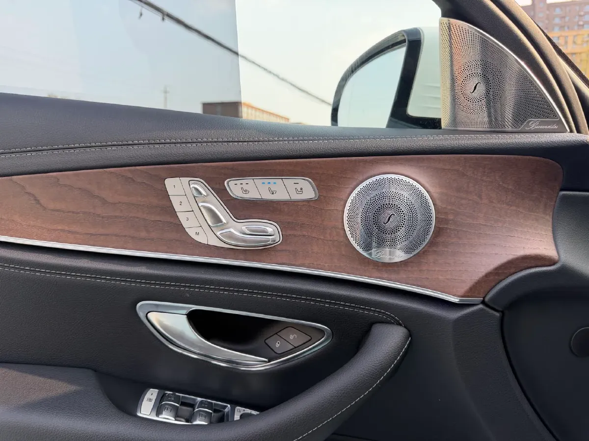 2020 Mercedes-Benz E Class 2.0T 258HP L4 9AT,autocango,china used car exporter,china ev exporter,chinese used car exporter,chinese used ev exporter