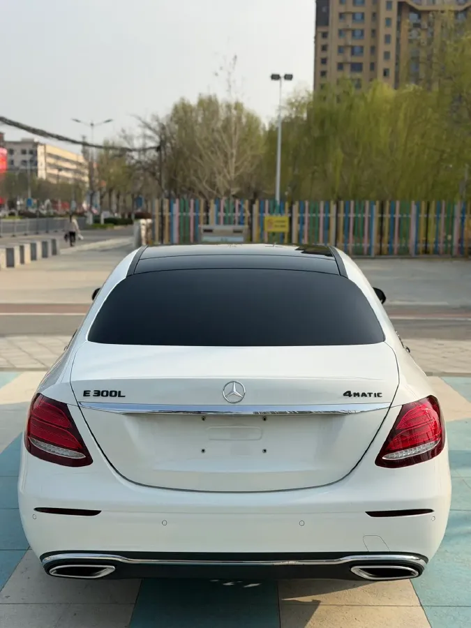 2020 Mercedes-Benz E Class 2.0T 258HP L4 9AT,autocango,china used car exporter,china ev exporter,chinese used car exporter,chinese used ev exporter