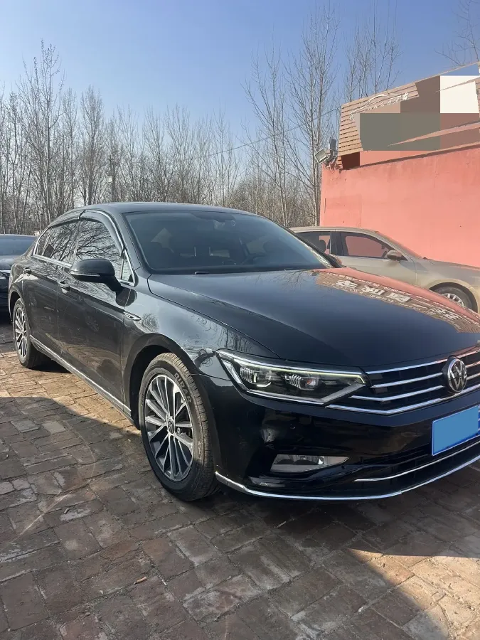 2020 Volkswagen Magotan 2.0T 186HP L4 7DCT,autocango,china used car exporter,china ev exporter,chinese used car exporter,chinese used ev exporter