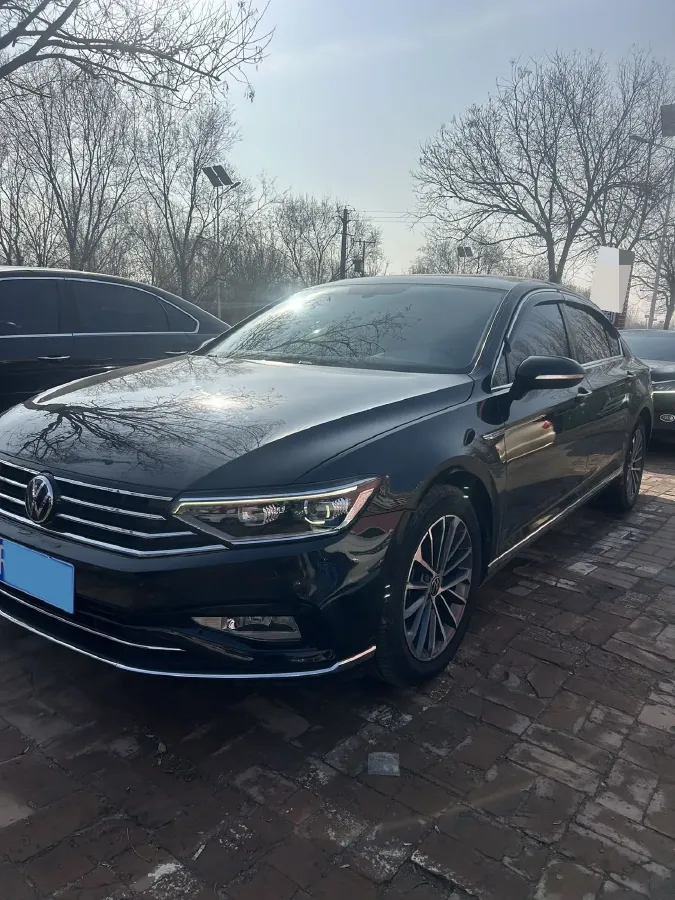 2020 Volkswagen Magotan 2.0T 186HP L4 7DCT,autocango,china used car exporter,china ev exporter,chinese used car exporter,chinese used ev exporter