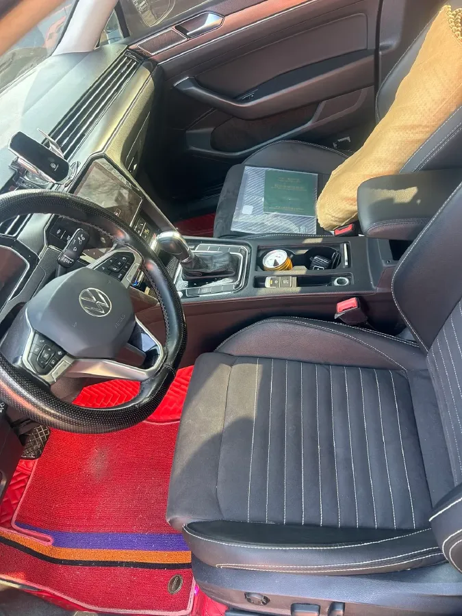 2020 Volkswagen Magotan 2.0T 186HP L4 7DCT,autocango,china used car exporter,china ev exporter,chinese used car exporter,chinese used ev exporter