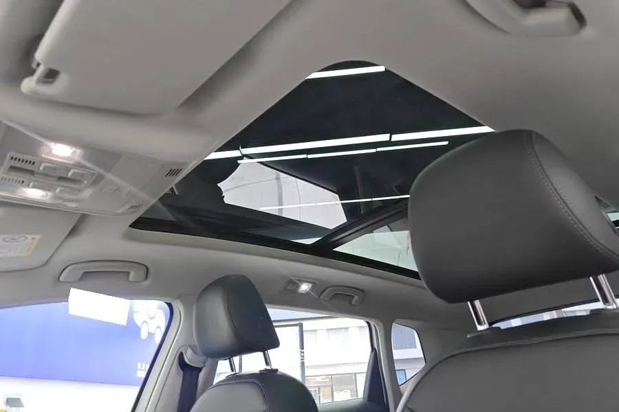 2019 MINI MINI 1.5T 102HP L3 7DCT,autocango,china used car exporter,china ev exporter,chinese used car exporter,chinese used ev exporter