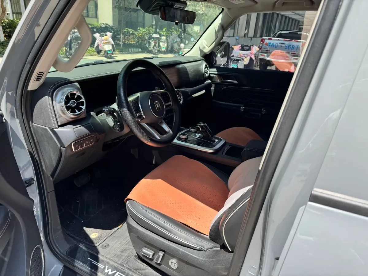 2024 Tank 300 2.0T 227HP L4 8AT,autocango,china used car exporter,china ev exporter,chinese used car exporter,chinese used ev exporter