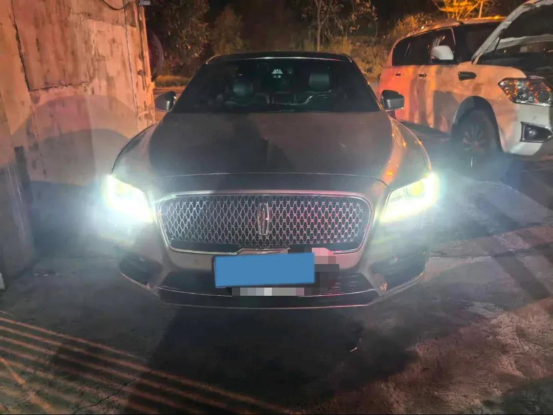 2018 Lincoln Continental 2.0T 261HP L4 6AT,autocango,china used car exporter,china ev exporter,chinese used car exporter,chinese used ev exporter