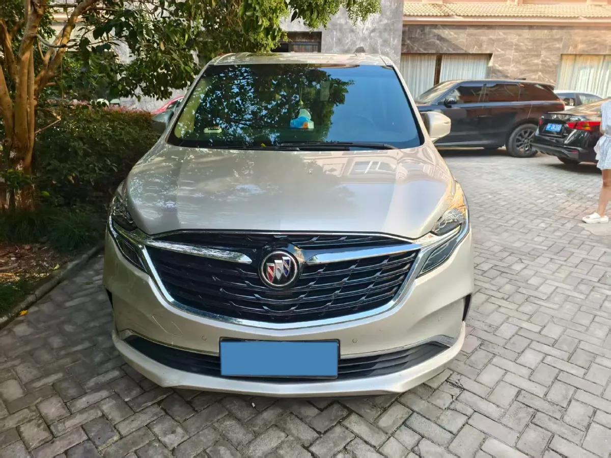 2021 Buick GL8 2.0T 237HP L4 9AT,autocango,china used car exporter,china ev exporter,chinese used car exporter,chinese used ev exporter