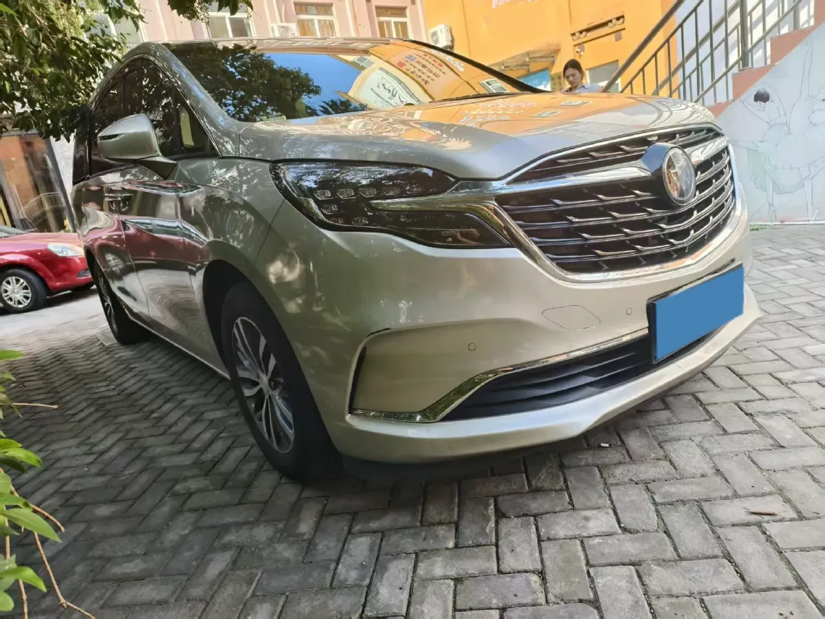 2021 Buick GL8 2.0T 237HP L4 9AT,autocango,china used car exporter,china ev exporter,chinese used car exporter,chinese used ev exporter