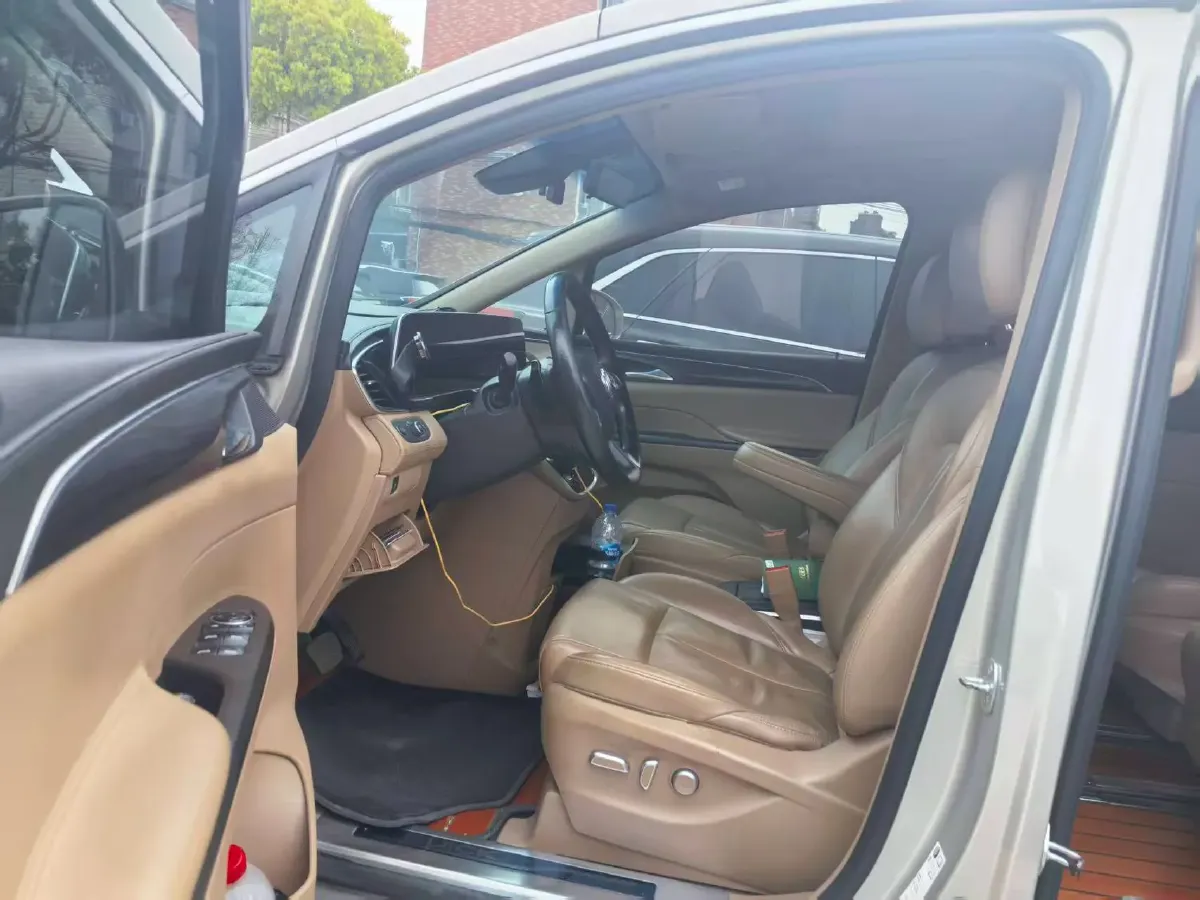 2021 Buick GL8 2.0T 237HP L4 9AT,autocango,china used car exporter,china ev exporter,chinese used car exporter,chinese used ev exporter