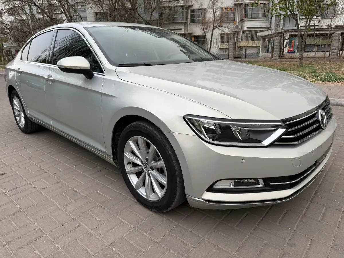 2018 Volkswagen Magotan 1.8T 180HP L4 7DCT,autocango,china used car exporter,china ev exporter,chinese used car exporter,chinese used ev exporter