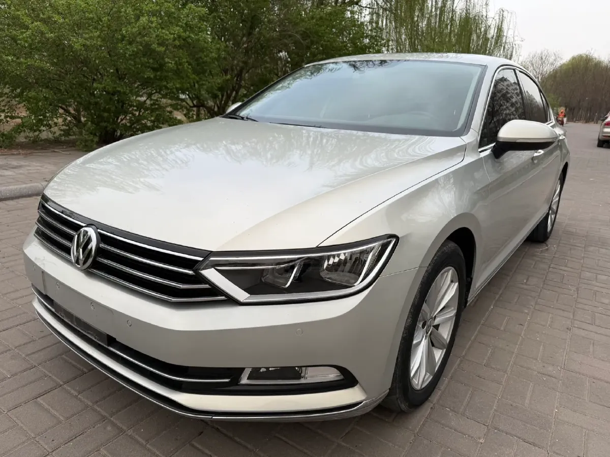 2018 Volkswagen Magotan 1.8T 180HP L4 7DCT,autocango,china used car exporter,china ev exporter,chinese used car exporter,chinese used ev exporter
