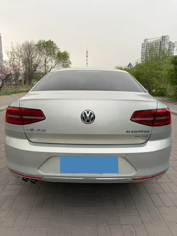 2018 Volkswagen Magotan 1.8T 180HP L4 7DCT,autocango,china used car exporter,china ev exporter,chinese used car exporter,chinese used ev exporter