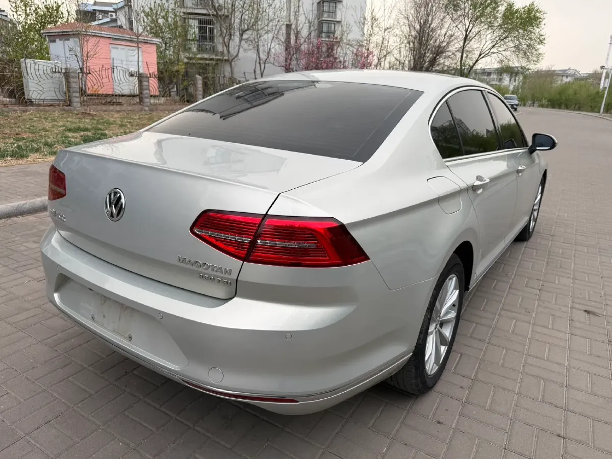 2018 Volkswagen Magotan 1.8T 180HP L4 7DCT,autocango,china used car exporter,china ev exporter,chinese used car exporter,chinese used ev exporter