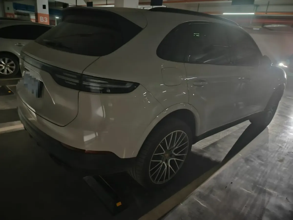 2023 Porsche Cayenne 3.0T 340HP V6 8AT,autocango,china used car exporter,china ev exporter,chinese used car exporter,chinese used ev exporter