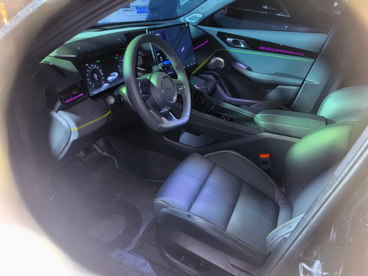 2026 LYNK&CO 03 1.5T 181HP L4 7DCT,autocango,china used car exporter,china ev exporter,chinese used car exporter,chinese used ev exporter